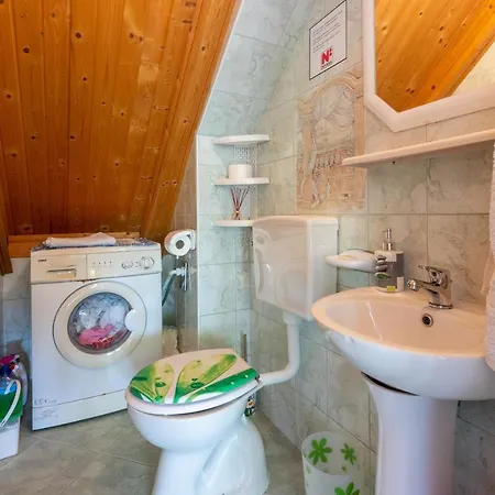 House Sevgi Брибир