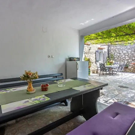 House Sevgi Дом отдыха Брибир